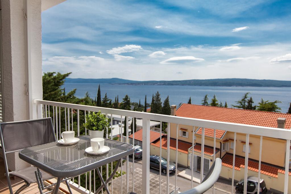 Apartments Casa Bianca Crikvenica Exterior foto
