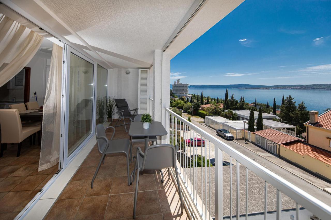 Apartments Casa Bianca Crikvenica Exterior foto